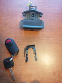 Lock set steering Nissan Primera P11 48701-2F025 Used part.
