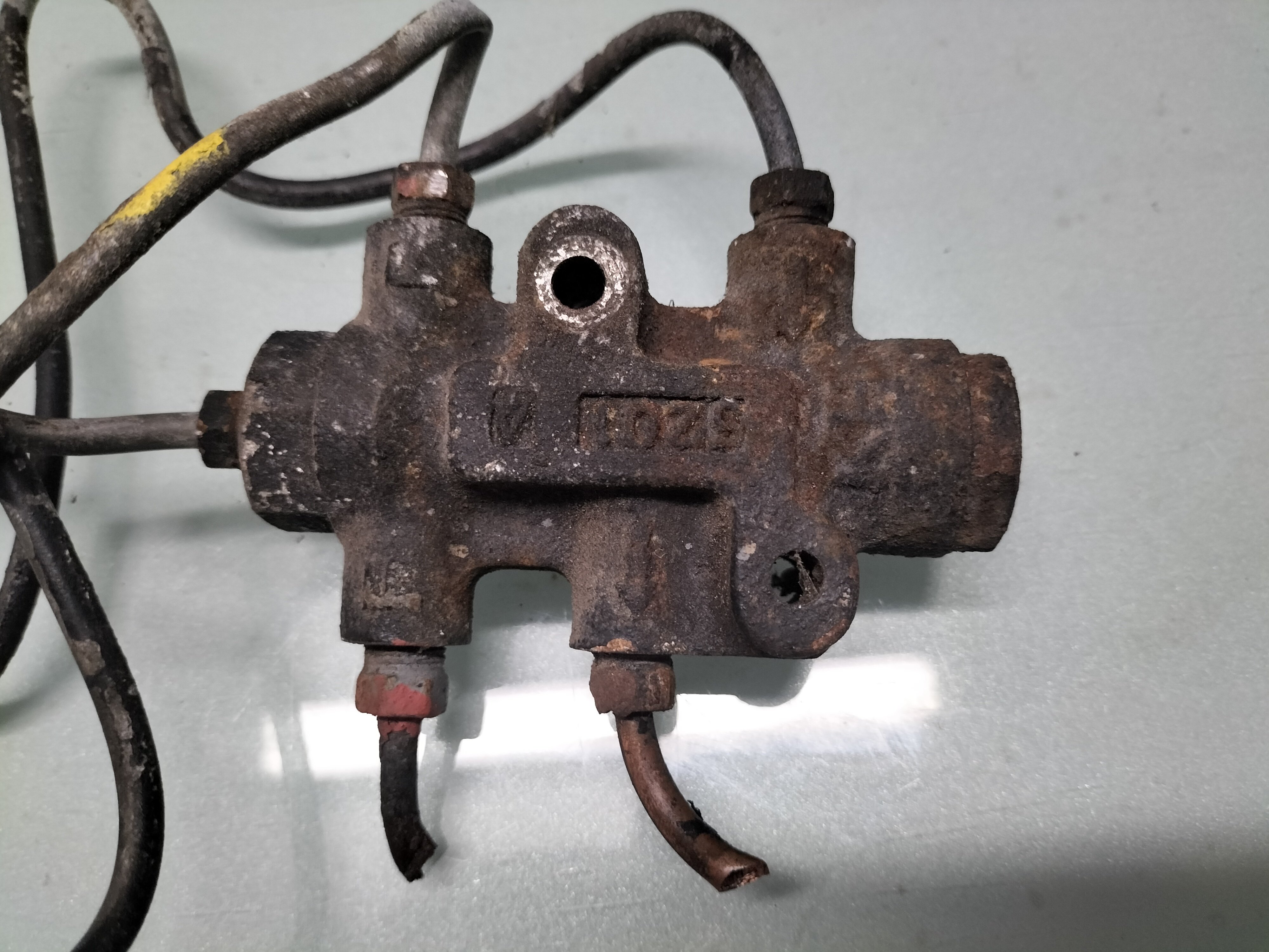 Proportioneel remventiel Datsun cherry E10 46400-M0901 Gebruikt