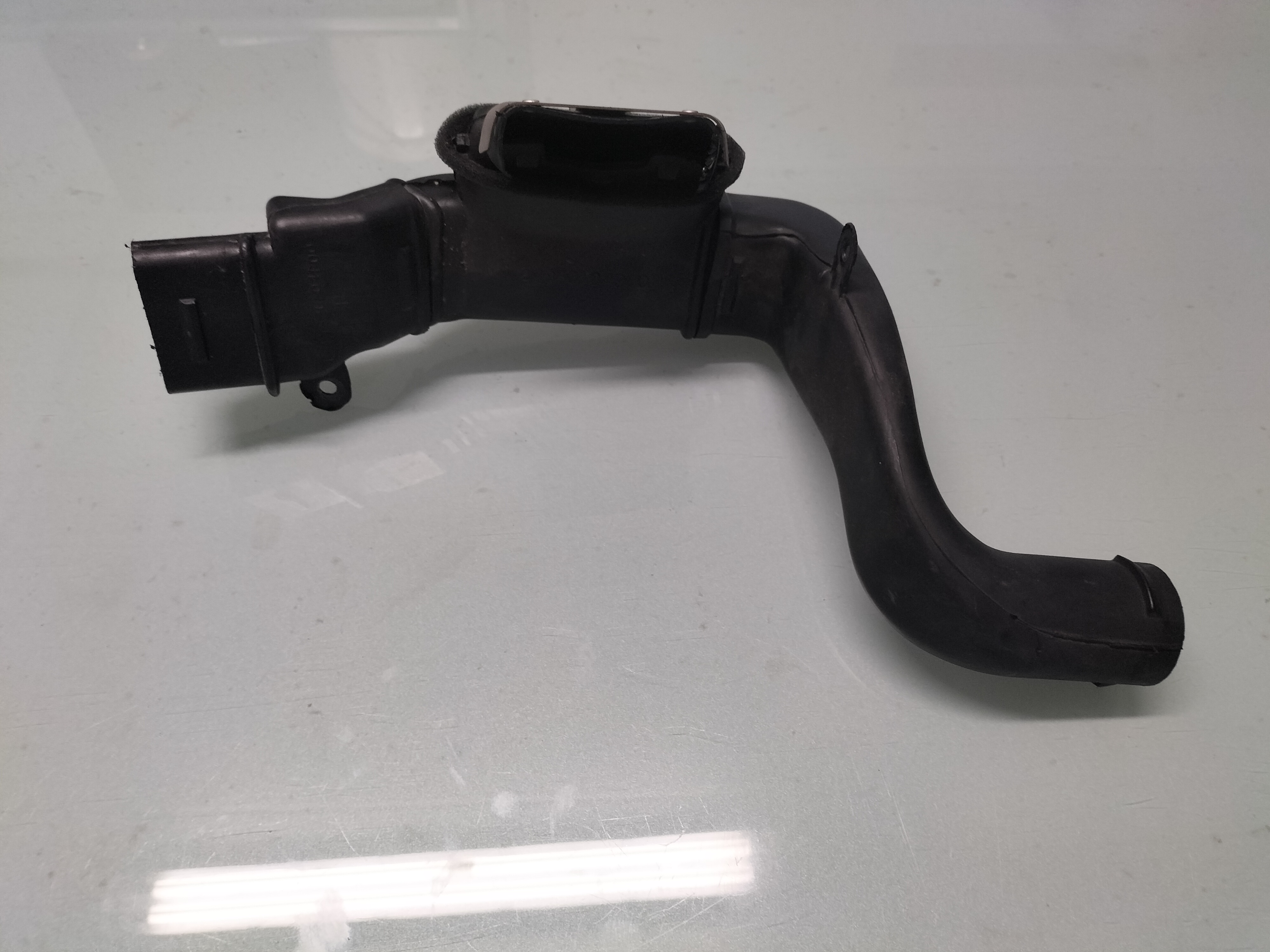 Duct-side demister Nissan Micra K10 27820-04B00 Used part.