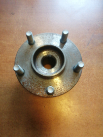 Hub road wheel, front Nissan 40202-BU000 P12/ V10 Original.