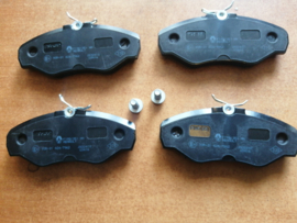 Pad kit-disc brake, front Nissan Primastar X83 41060-00QAE