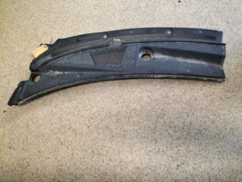 Cover-cowl top grille, left-hand Nissan Primera P12 66863-AU315 Used part.