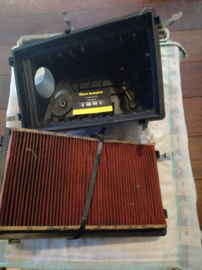 Air cleaner Nissan Primera P11/WP11 16500-9F500 Used part.
