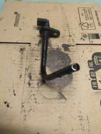 Engine oil level sensor Nissan Micra K14 11145-00Q2C Used part