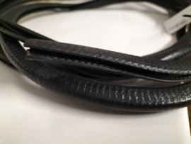 Deurrubber rechtsvoor Nissan Micra K10 76921-01B00 Gebruikt.