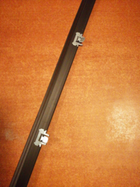 Raamgeleidestrip rechtsvoor Nissan Cherry N10 80834-M7000 80834-M7000