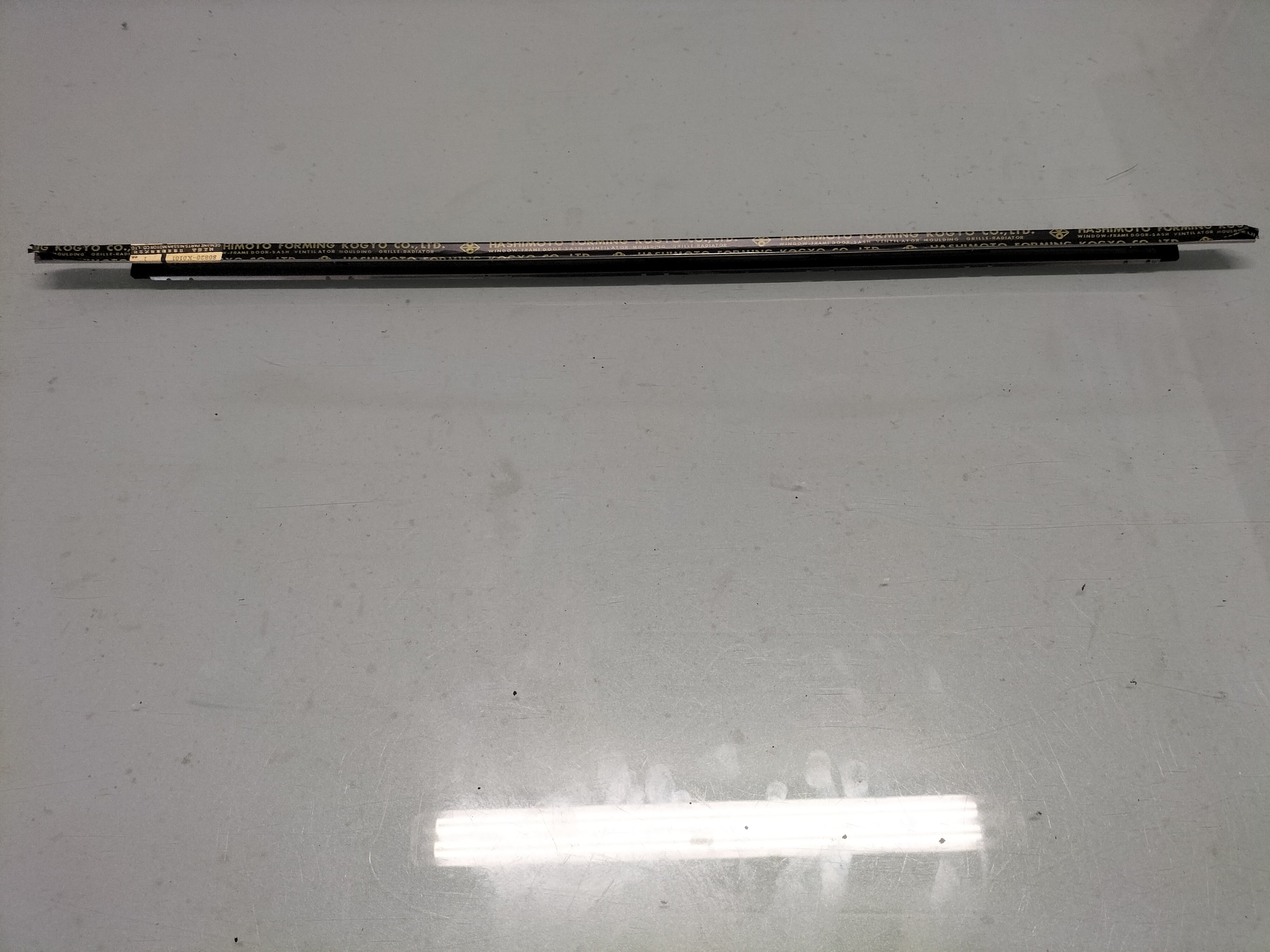 Molding Datsun 80820-K0101 Original