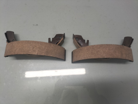 Remschoenset achteras Nissan 44060-01W25 Origineel.