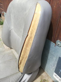 Bestuurdersstoel Nissan Primera P11/ WP11 H7050-BE982 Schade.