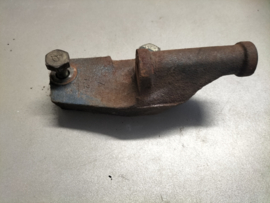 Dynamomontagesteun L16 Datsun Bluebird 710 11710-????? (20250209) Gebruikt.