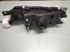 Head lamp right-hand Nissan Almera N15 26010-2N325 New, without electrical adjustment.