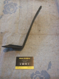 Afdekkap achter voorwiel links Nissan Sunny N14 63839-50C00 Gebruikt.