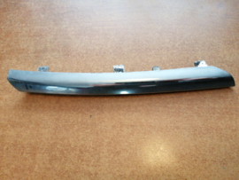 Moulding-radiator grille, center right-hand Nissan Almera N16 62386-BN700