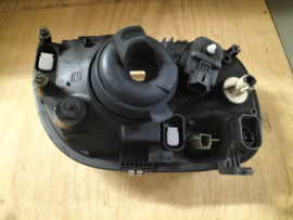 Koplamp links Nissan Micra K11 B6060-6F620 Gebruikt. Lichte schade
