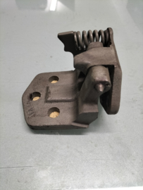 Deurscharnier onderste links Datsun Sunny B210 80421-H5000 Origineel.