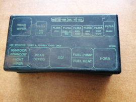 Afdekkap relais Nissan Terrano2 R20 24382-8F000