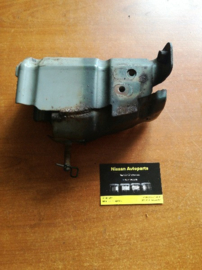 Bevestigingssteun Bumperbalk Nissan Almera N15. Linksvoor 62211-2N300