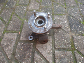 Wielnaaf linksvoor Nissan Micra K11 40015-50B01