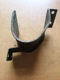Montagebeugel uitlaat Nissan 300ZX Z31 (20240526) Gebruikt.