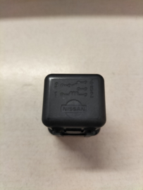 Relais Nissan 25230-C996A Origineel.