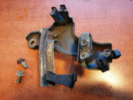 Steun inlaatspruitstuk Nissan Almera (Tino) N16/V10 14017-BM700