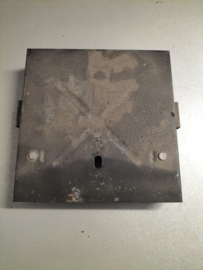 Body assy-ash tray instrument Datsun Sunny B110 (onderdeel van 96500-H1000) Gebruikt.