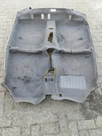 Vloerbedekking Nissan Micra K11 74902-4F515 gebruikt.