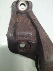 Versnellingsbaksteun Datsun Cherry E10 32179-M0101 Gebruikt.