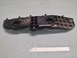 Montagesteun achterbumper Rechts Nissan Micra K14 85221-5FA0A Gebruikt
