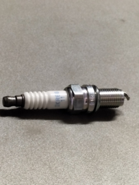 Spark plug Nissan Pixo UA0 B2401-4A00A (IKR6G11) Original.