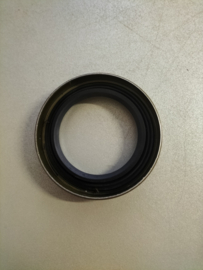 Oliekeerring achteras Nissan Patrol 43252-G9500 160/ 260/ Y60/ Y61 Origineel.