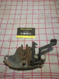 Male hood lock Nissan 100NX B13 65601-70Y10 Used part.