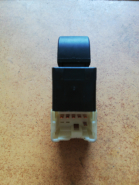 Switch power window 25411-2F001 Used part.