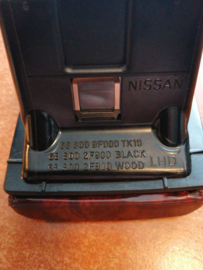 Asbak Nissan Primera P11/WP11 68800-2F910 Eikenhout