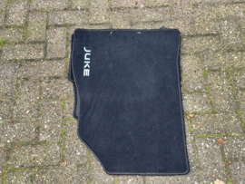 Floor mat set Nissan Juke F15 KE745-1K001 Original.