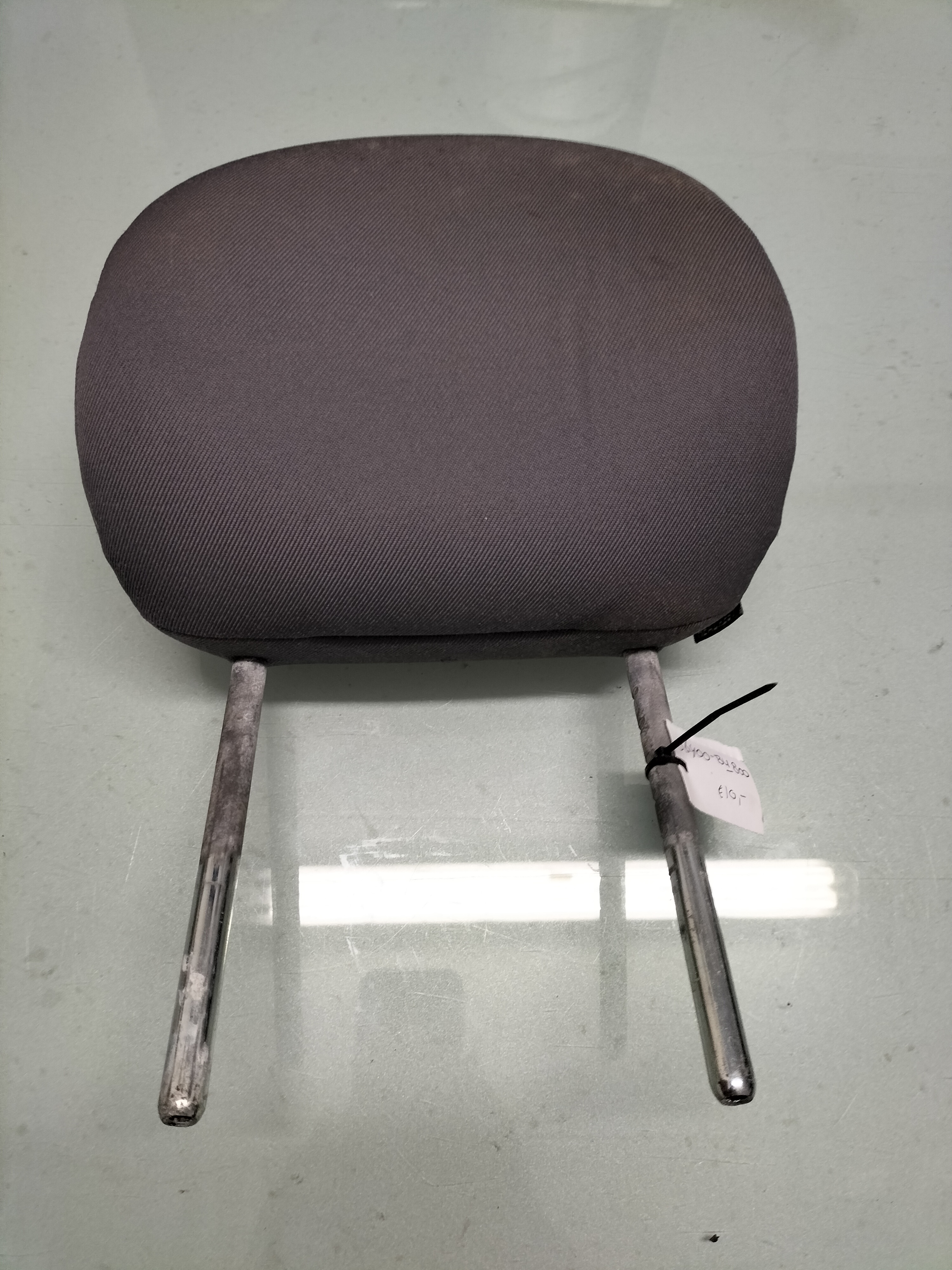 head rest  Nissan Almera Tino V10 86400-BU800 Used