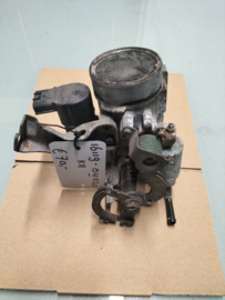 Gasklephuis Nissan Micra K11 16119-0U020 Gebruikt.