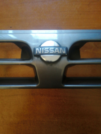 Grille Nissan Bluebird T72 62310-D4699 (62310-D4660) 418 Gebruikt.