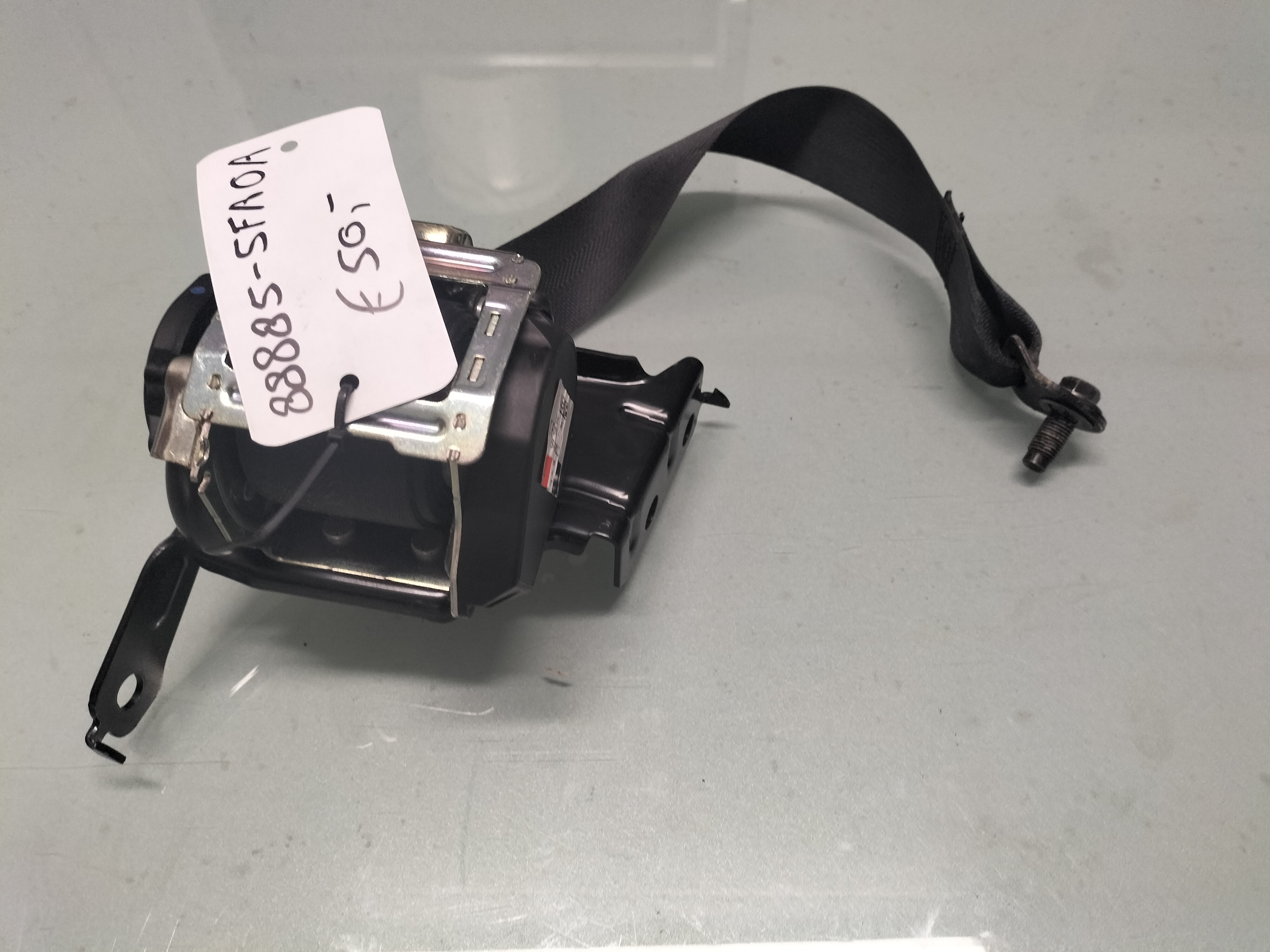 Veiligheidsgordel Nissan micra K14 88885-5FA0A Gebruikt