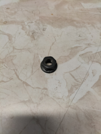 Nut Nissan 01225-00521 Used part.