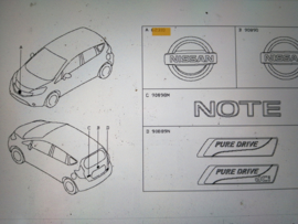 Grille-embleem Nissan Note E12 62890-3VA2A Schade