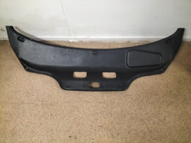 Afdekkap achterklep Nissan 100NX B13 90901-61Y03 Gebruikt.