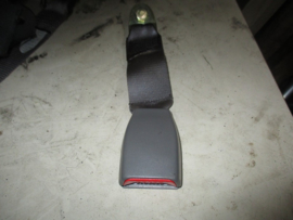 Boucle de ceinture de sécurité siège arrière central Nissan Micra K11 88852-5F000