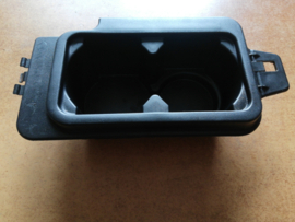 Bekerhouder Nissan Primera P11/ WP11 969A1-9F010 (969A1-9F000) Gebruikt.