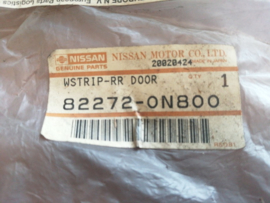 Rubber zijruit Nissan Almera N15 82272-0N800