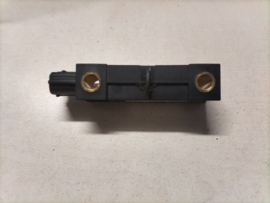 Airbagsensor rechts Nissan Primera P11/WP11 98830-9F726 (98830-9F726) (0285002084) Gebruikt.