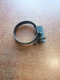 Slangklem 35mm Nissan 15550-90J07 Gebruikt.