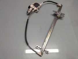 Raammechanisme linksvoor Nissan Serena C23 80701-7C302 Origineel.