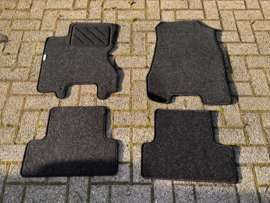Floor mat set Nissan KE745-JG021 Original.