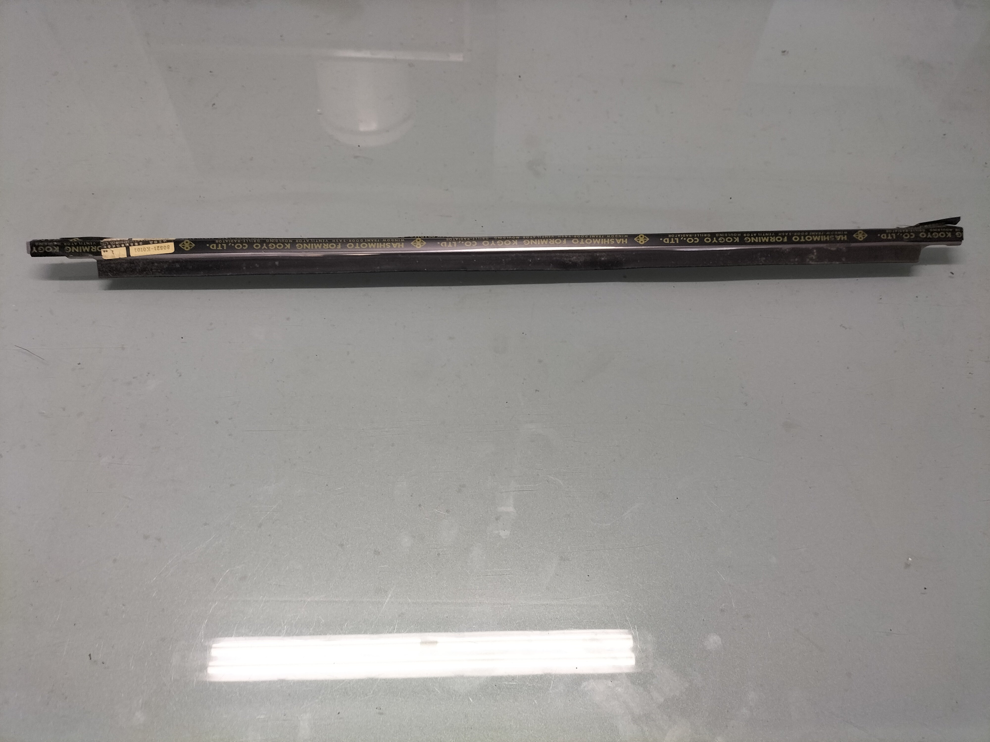 Molding datsun 80821-K0101 Original